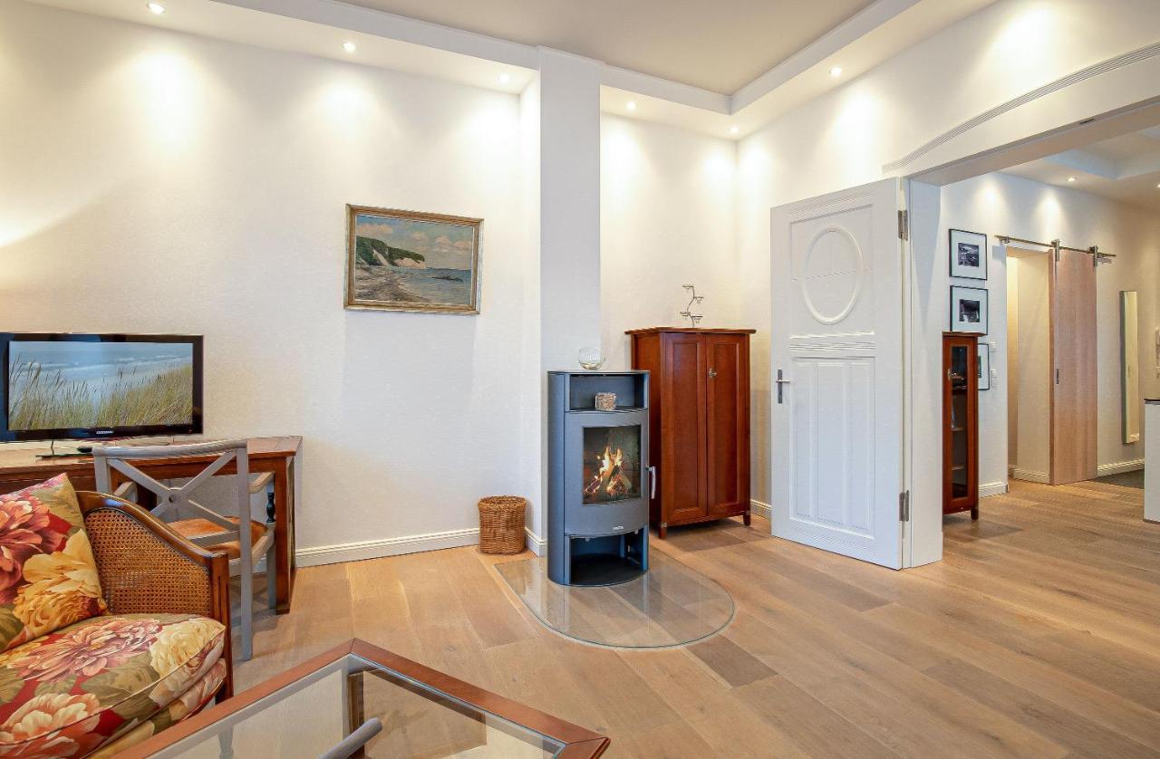 Villa Theres Augusta Sellin  ภายนอก รูปภาพ